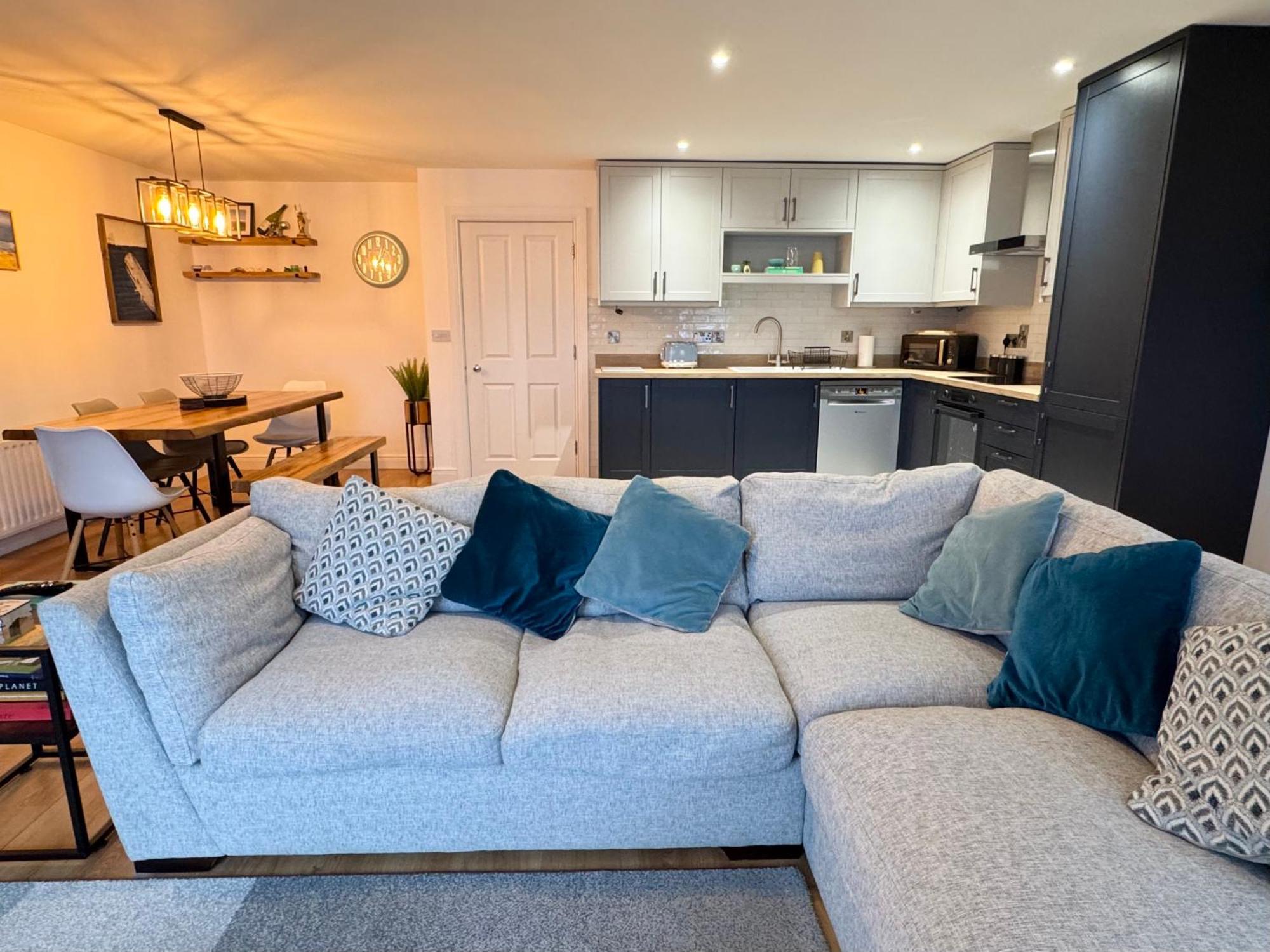 Sound Of The Sea - Penthouse In Portrush Lejlighed Eksteriør billede